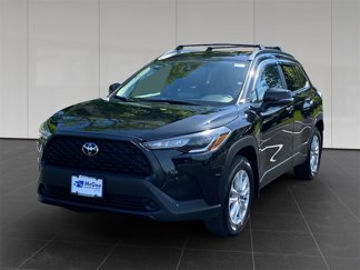 Used 2022 Toyota Corolla Cross LE image 1