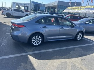 Used 2022 Toyota Corolla LE image 1