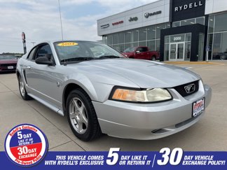 Used 2004 Ford Mustang Coupe image 1