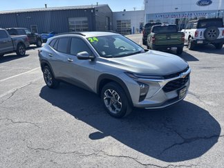 Used 2024 Chevrolet Trax LT image 1