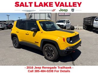 Used 2016 Jeep Renegade Trailhawk w/ Premium Trailhawk Package image 1