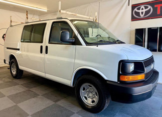 Used 2015 Chevrolet Express 2500 image 1