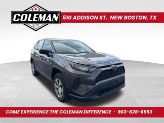 Used 2022 Toyota RAV4 LE image 1