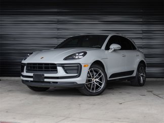 Used 2022 Porsche Macan image 1