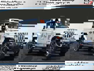 Certified 2022 Jeep Gladiator Overland w/ Trailer Tow Package image 1