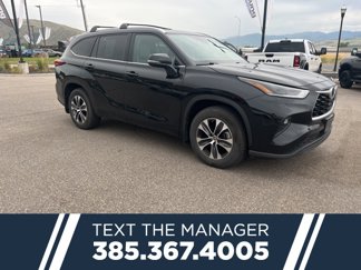 Used 2021 Toyota Highlander XLE image 1
