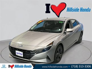 Used 2022 Hyundai Elantra SEL image 1