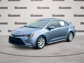 Used 2022 Toyota Corolla LE image 1