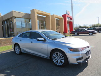Used 2016 Chevrolet Malibu LT image 1