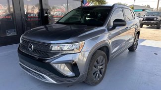 Used 2022 Volkswagen Taos S image 1