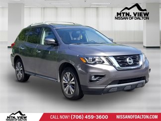 Used 2019 Nissan Pathfinder SL image 1