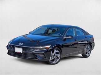 Used 2025 Hyundai Elantra Sport image 1