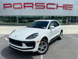 Used 2024 Porsche Macan image 1