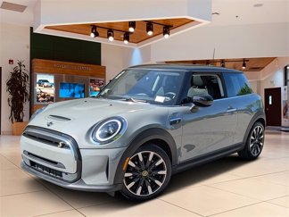 Used 2023 MINI Cooper SE image 1