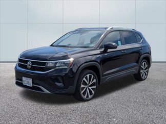 Certified 2022 Volkswagen Taos SE image 1