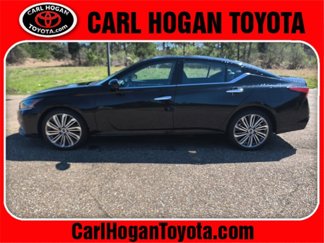 Used 2023 Nissan Altima 2.5 SL image 1