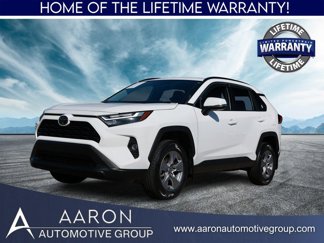 Used 2022 Toyota RAV4 XLE image 1