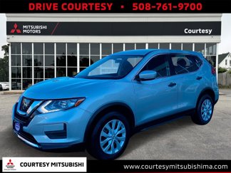 Used 2017 Nissan Rogue S image 1