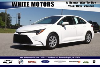 Used 2022 Toyota Corolla LE image 1
