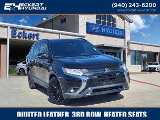 Used 2020 Mitsubishi Outlander SE image 1