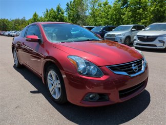 Used 2013 Nissan Altima 2.5 S w/ Premium Pkg image 1