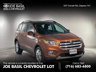Used 2017 Ford Escape SE w/ Equipment Group 201A image 1