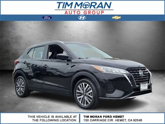 Used 2021 Nissan Kicks SV image 1
