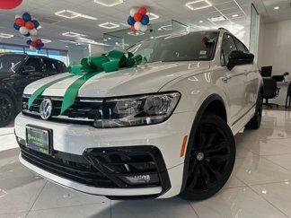 Used 2021 Volkswagen Tiguan SE R-Line image 1