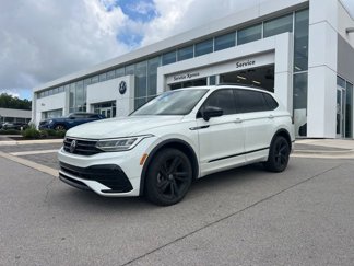 Certified 2023 Volkswagen Tiguan SE R-Line image 1