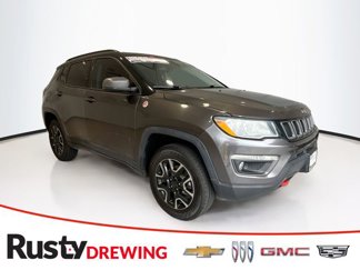 Used 2019 Jeep Compass Trailhawk image 1