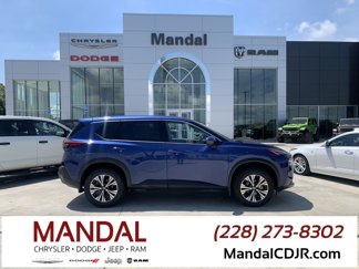 Used 2021 Nissan Rogue SV image 1