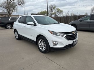 Used 2021 Chevrolet Equinox LT image 1