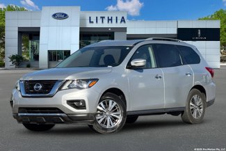 Used 2020 Nissan Pathfinder SV image 1