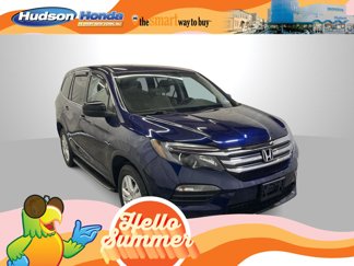Used 2017 Honda Pilot LX image 1