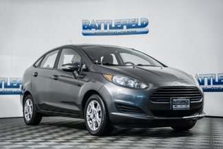 Used 2016 Ford Fiesta SE image 1