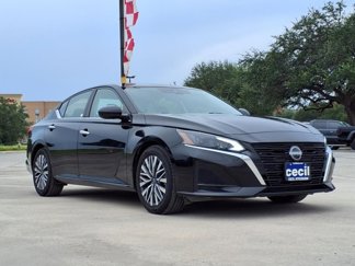 Used 2023 Nissan Altima 2.5 SV image 1