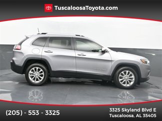 Used 2019 Jeep Cherokee Latitude w/ Popular Appearance Group image 1