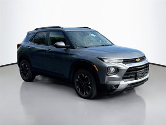 Used 2022 Chevrolet TrailBlazer LT w/ Convenience Package image 1