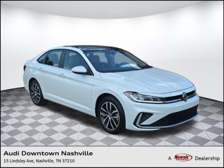 Used 2025 Volkswagen Jetta SE w/ Sunroof Package image 1