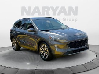 Used 2020 Ford Escape Titanium image 1