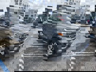 Certified 2021 Ford Explorer XLT image 1