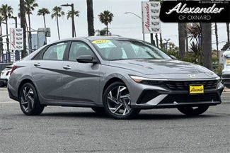 Certified 2025 Hyundai Elantra Sport image 1