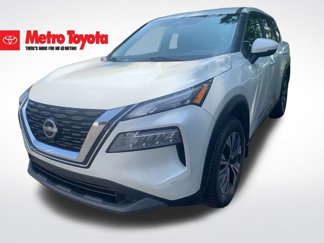 Used 2022 Nissan Rogue SV image 1