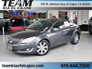 Used 2017 Buick Regal AWD image 1