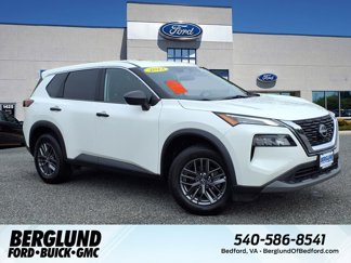 Used 2023 Nissan Rogue S image 1