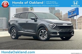 Used 2024 Kia Sportage LX image 1