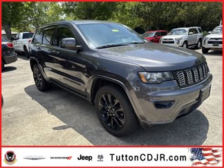 Used 2019 Jeep Grand Cherokee Altitude image 1