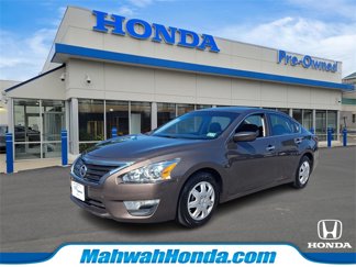 Used 2014 Nissan Altima 2.5 S image 1