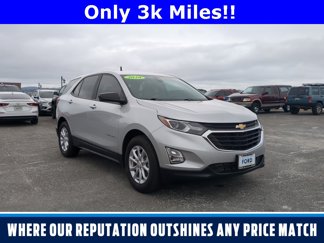 Used 2020 Chevrolet Equinox LS w/ LS Convenience Package image 1