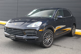 Certified 2022 Porsche Cayenne image 1